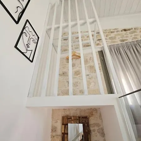 Rafeio Roustic Maisonette *